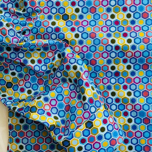 Paris Shirt NWOT Gorgeous Geometric Pattern - Picture 3 of 8